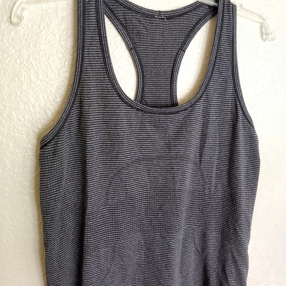 LULULEMON SWIFTLY TECH RACERBACK TANK BLACK GREY STRIPE sz 10 - Picture 6 of 6
